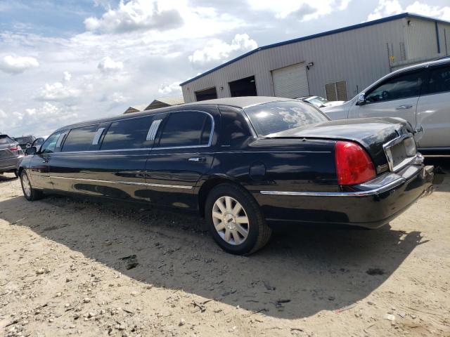 1L1FM81W64Y603927 - 2004 LINCOLN TOWN CAR EXECUTIVE BLACK photo 2