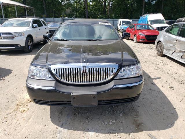 1L1FM81W64Y603927 - 2004 LINCOLN TOWN CAR EXECUTIVE BLACK photo 5