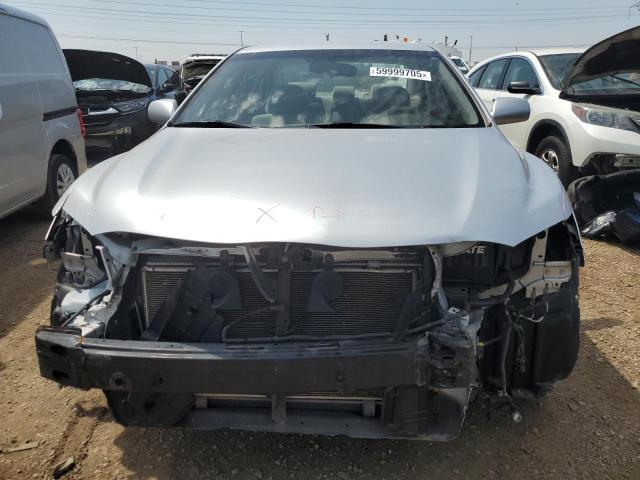 JTNBE46K173016741 - 2007 TOYOTA CAMRY CE Gümüş foto 5