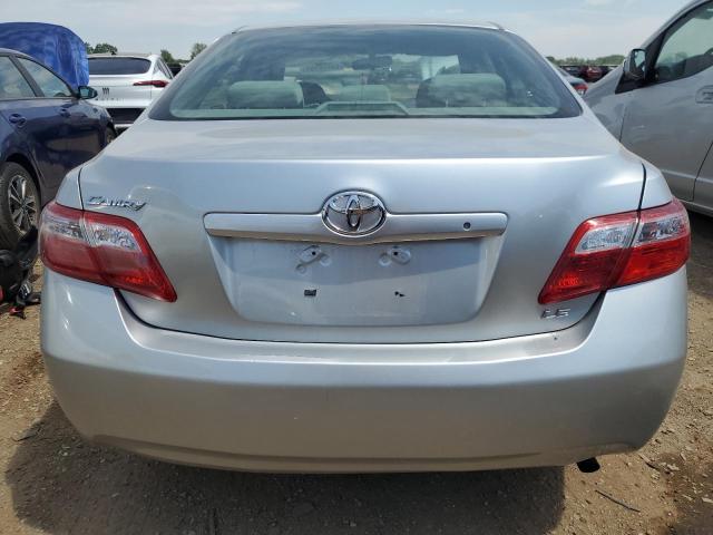 JTNBE46K173016741 - 2007 TOYOTA CAMRY CE Gümüş foto 6