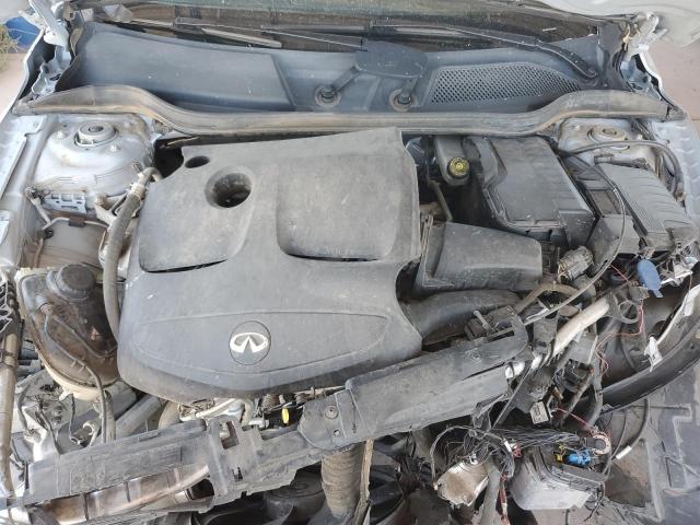 SJKCH5CP5HA025572 - 2017 INFINITI QX30 BASE SILVER photo 11