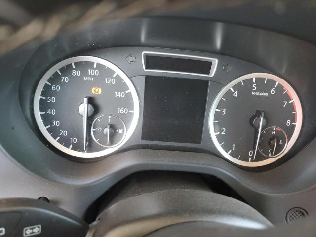 SJKCH5CP5HA025572 - 2017 INFINITI QX30 BASE SILVER photo 9