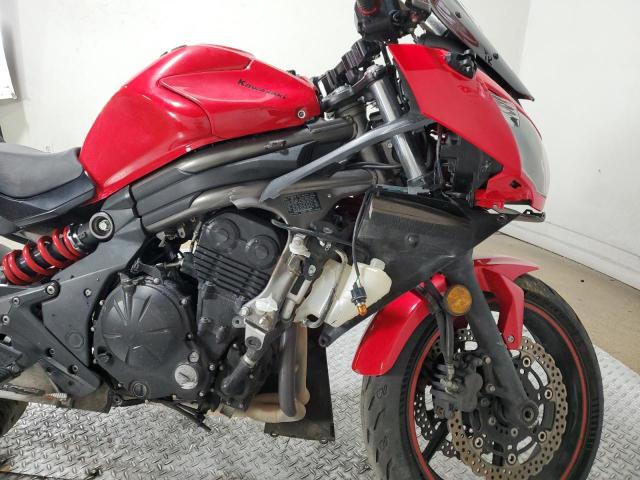 JKAEXEE18CDA06364 - 2012 KAWASAKI EX650 EC RED photo 11