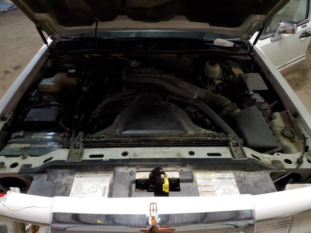 1LNLM81W7RY750055 - 1994 LINCOLN TOWN CAR EXECUTIVE WHITE photo 11