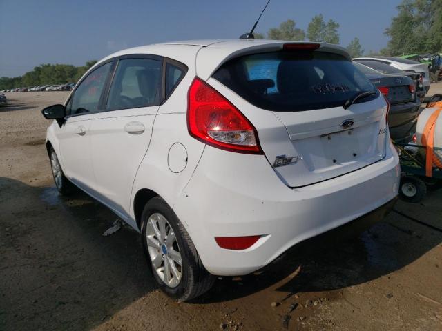 3FADP4EJ8BM232986 - 2011 FORD FIESTA SE WHITE photo 2