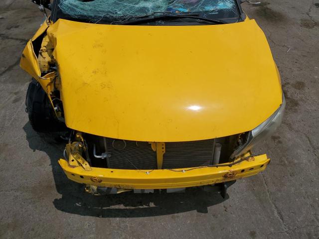 JTKJF5C70C3024559 - 2012 TOYOTA SCION TC 黄色 照片 11