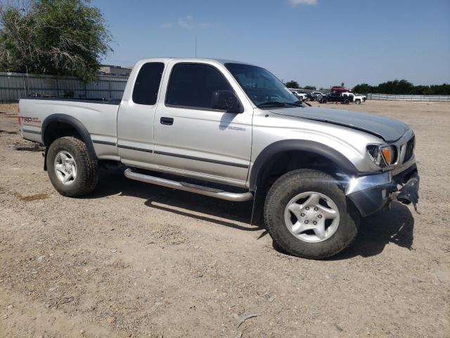5TESN92N01Z739250 - 2001 TOYOTA TACOMA XTRACAB PRERUNNER ვერცხლისფერი ფოტო 4