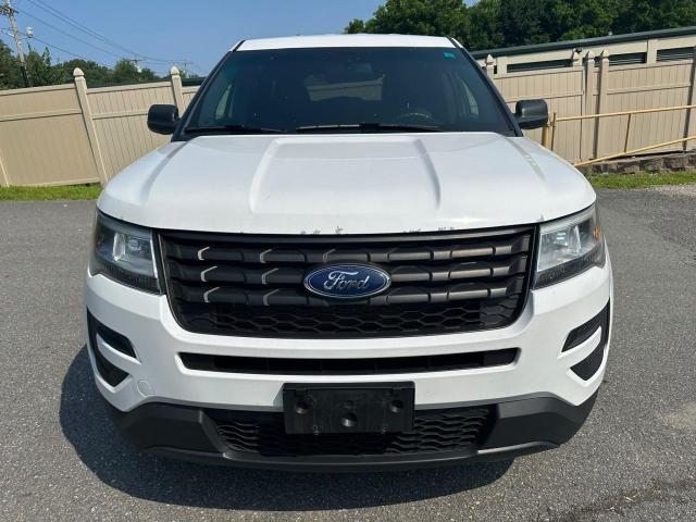 1FM5K8AR0JGB35009 - 2018 FORD EXPLORER POLICE INTERCEPTOR WHITE photo 5