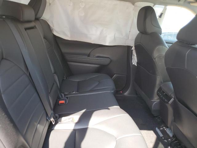 5TDGZRBH8MS086382 - 2021 TOYOTA HIGHLANDER XLE Silber Foto 11