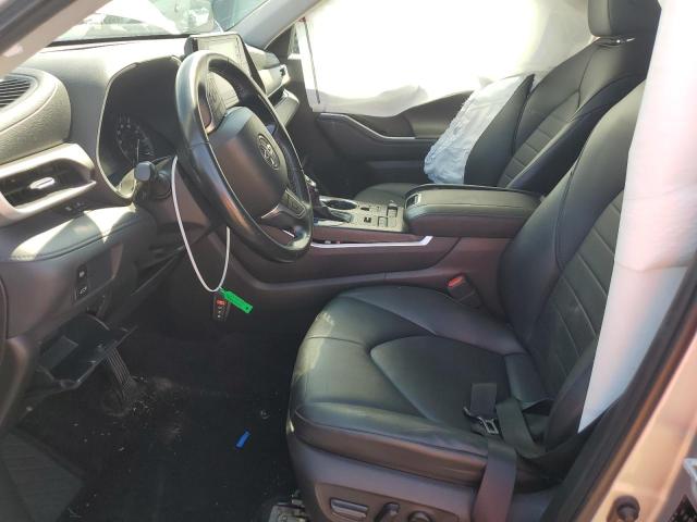 5TDGZRBH8MS086382 - 2021 TOYOTA HIGHLANDER XLE Silber Foto 7