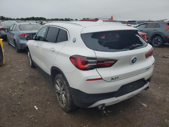 WBXYJ1C08N5T49714 - 2022 BMW X2 XDRIVE28I WHITE photo 2