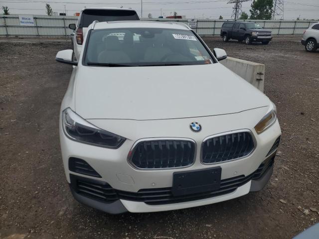 WBXYJ1C08N5T49714 - 2022 BMW X2 XDRIVE28I WHITE photo 5