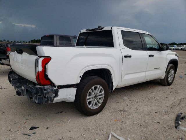 5TFLA5AB0NX002823 - 2022 TOYOTA TUNDRA CREWMAX SR WHITE photo 3