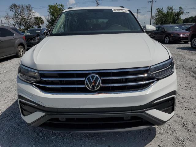 3VV1B7AX2NM004009 - 2022 VOLKSWAGEN TIGUAN S Սպիտակ լուսանկար 5