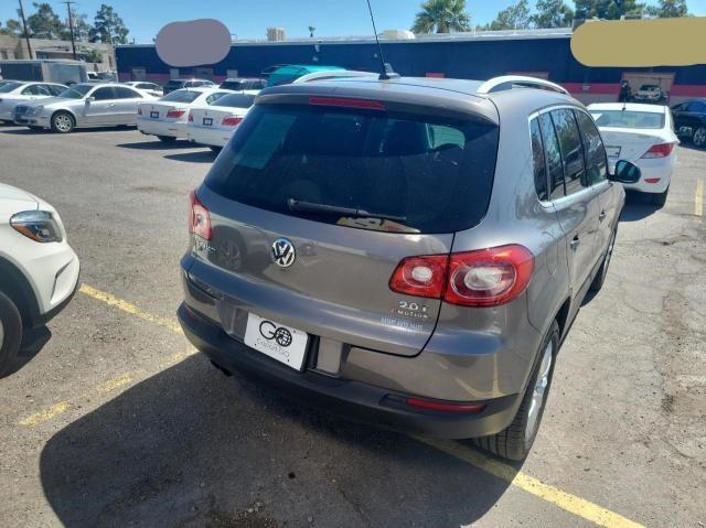 WVGBV7AX4BW528697 - 2011 VOLKSWAGEN TIGUAN S GRAY photo 4