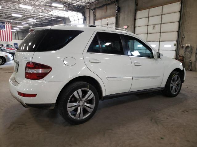 4JGBB8GB5BA685727 - 2011 MERCEDES-BENZ ML 350 4MATIC WHITE photo 3
