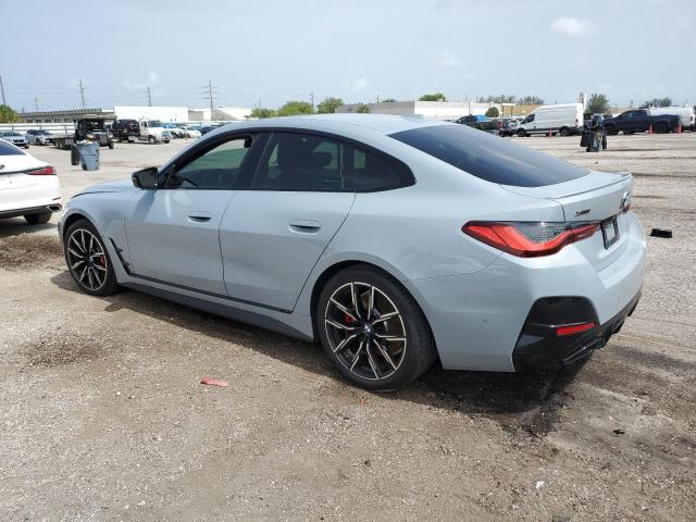 WBA13AW0XNFM54489 - 2022 BMW M440XI GRAN COUPE GRAY photo 2