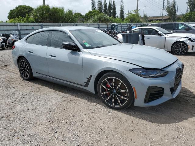 WBA13AW0XNFM54489 - 2022 BMW M440XI GRAN COUPE GRAY photo 4