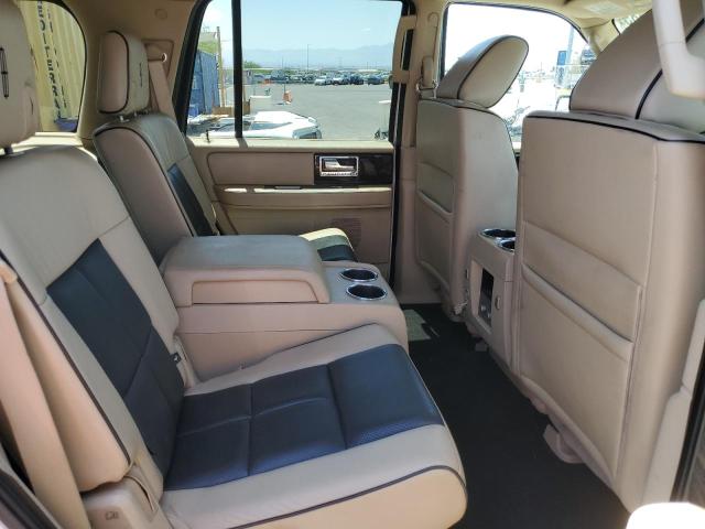 5LMJJ2J52AEJ06423 - 2010 LINCOLN NAVIGATOR WHITE photo 11