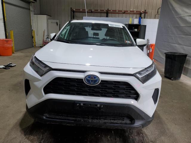 4T3MWRFV9RU131766 - 2024 TOYOTA RAV4 LE WHITE photo 5