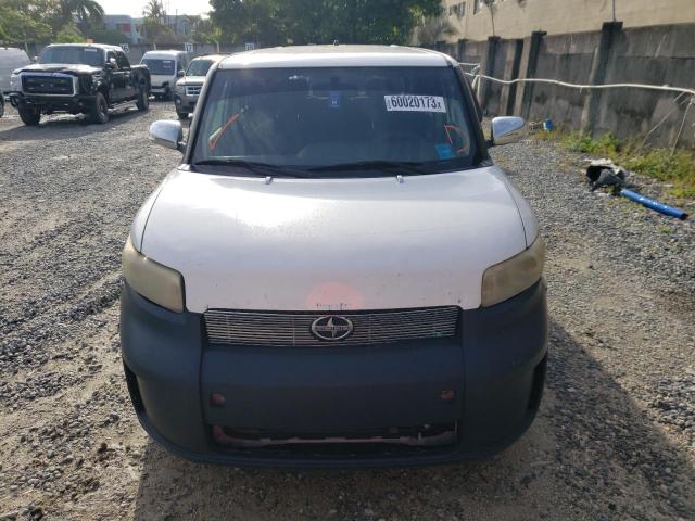 JTLZE4FE3A1110477 - 2010 TOYOTA SCION XB 白色 照片 5