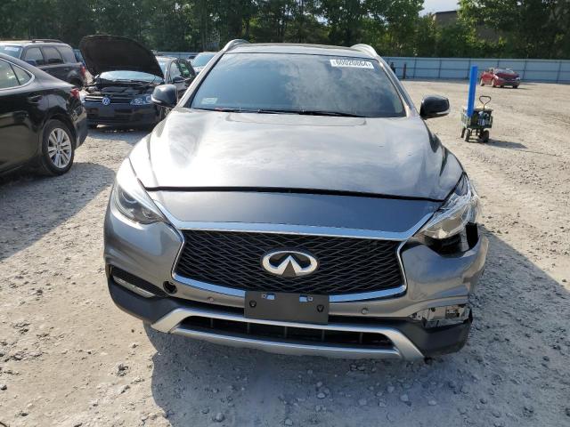 SJKCH5CR5HA026609 - 2017 INFINITI QX30 BASE GRAY photo 5