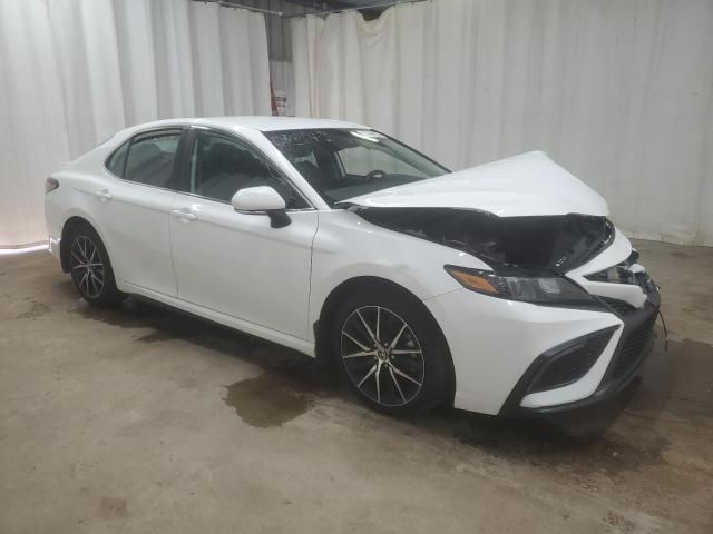 4T1G11AK6PU807879 - 2023 TOYOTA CAMRY SE NIGHT SHADE WHITE photo 4
