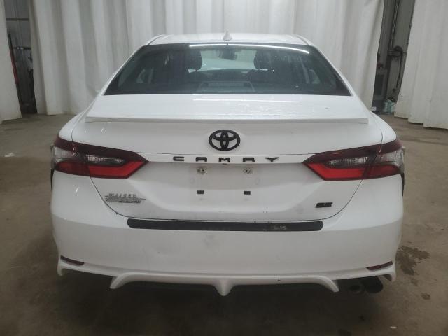 4T1G11AK6PU807879 - 2023 TOYOTA CAMRY SE NIGHT SHADE WHITE photo 6
