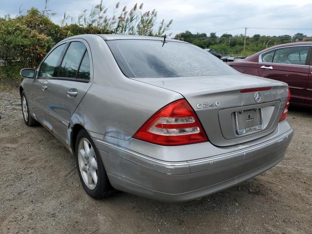 WDBRF61JX3E012128 - 2003 MERCEDES-BENZ C-CLASS 240 SILVER photo 3