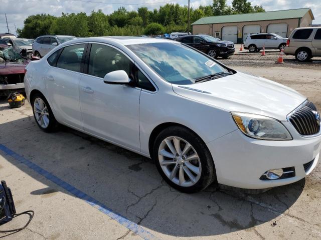 1G4PR5SK2G4120526 - 2016 BUICK VERANO CONVENIENCE WHITE photo 4