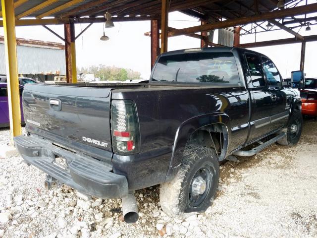 1GCHC29113E307198 - 2003 CHEVROLET SILVERADO C2500 HEAVY DUTY  photo 4