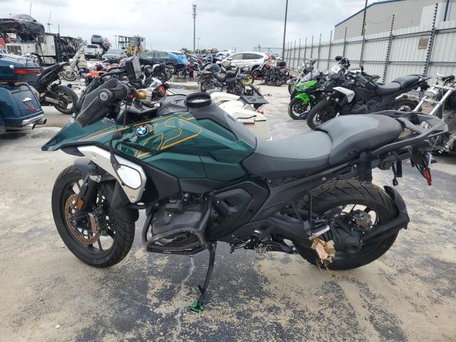 WB10M2307R6J11941 - 2024 BMW R 1300 GS GREEN photo 3
