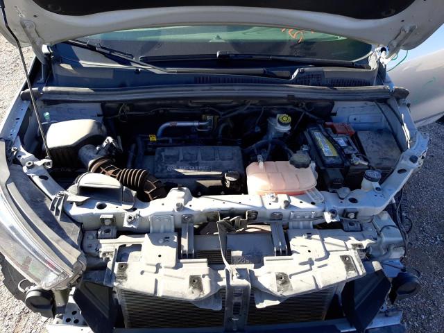 KL4CJESB4JB592752 - 2018 BUICK ENCORE PREFERRED Silber Foto 7