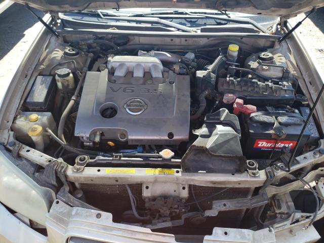 JN1DA31D62T436647 - 2002 NISSAN MAXIMA GLE GOLD photo 11