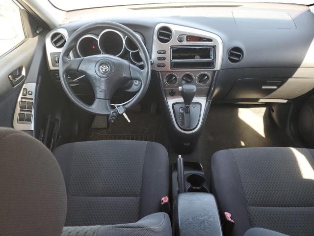 2T1KR32E35C496076 - 2005 TOYOTA MATRIX XR WHITE photo 8