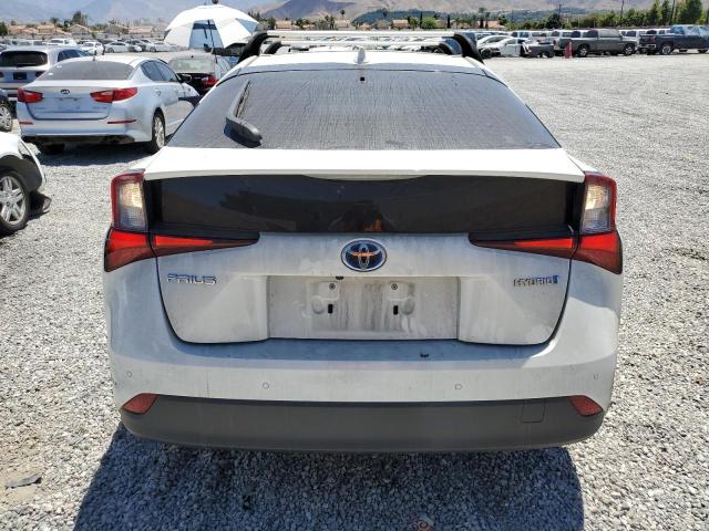 JTDKARFU7L3122572 - 2020 TOYOTA PRIUS L WHITE photo 6