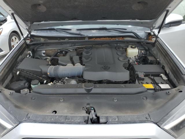 JTEMU5JR2M5910026 - 2021 TOYOTA 4RUNNER SR5/SR5 PREMIUM 银色 照片 11