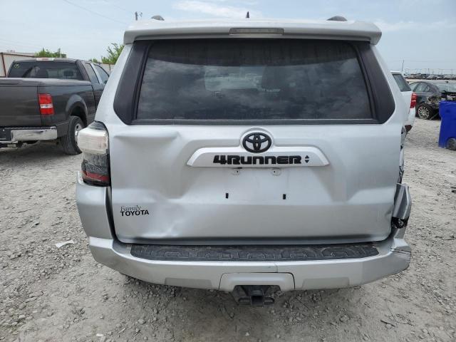 JTEMU5JR2M5910026 - 2021 TOYOTA 4RUNNER SR5/SR5 PREMIUM SILVER photo 6