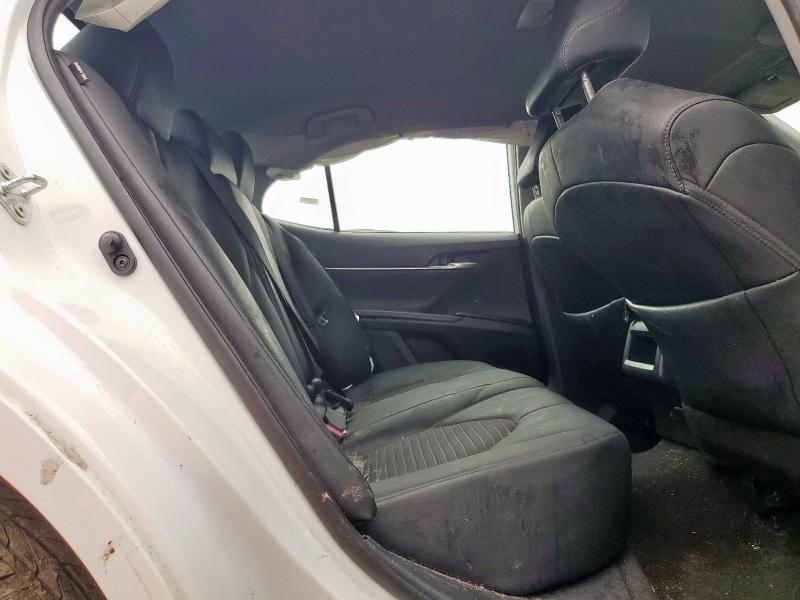 4T1G11AK7RU240889 - 2024 TOYOTA CAMRY SE NIGHT SHADE WHITE photo 10