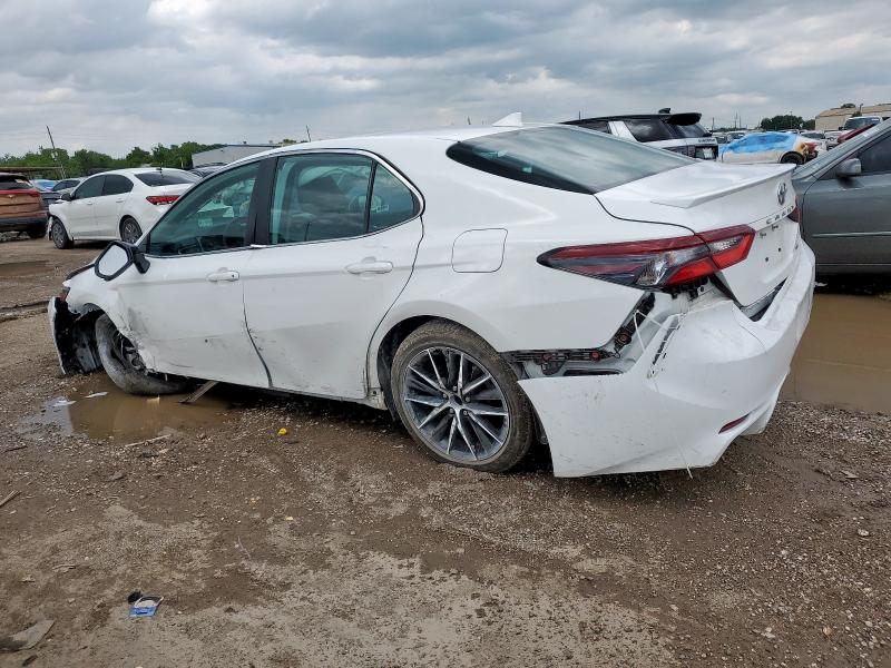 4T1G11AK7RU240889 - 2024 TOYOTA CAMRY SE NIGHT SHADE WHITE photo 2