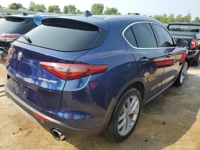 ZASFAKAN8J7B71009 - 2018 ALFA ROMEO STELVIO BLUE photo 3