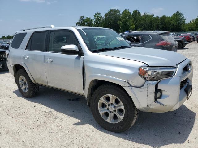 JTEBU5JR8G5335555 - 2016 TOYOTA 4RUNNER SR5/SR5 PREMIUM 银色 照片 4