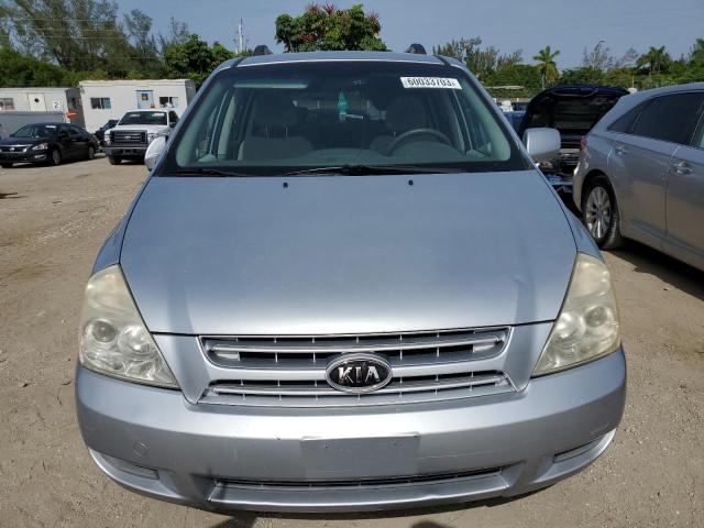 KNDMB233986242324 - 2008 KIA SEDONA EX SILVER photo 5