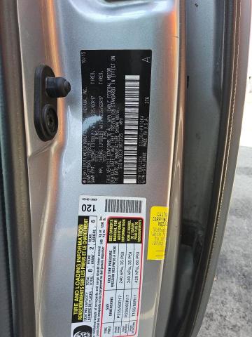 5TDYK3DC3FS672725 - 2015 TOYOTA SIENNA XLE 银色 照片 12