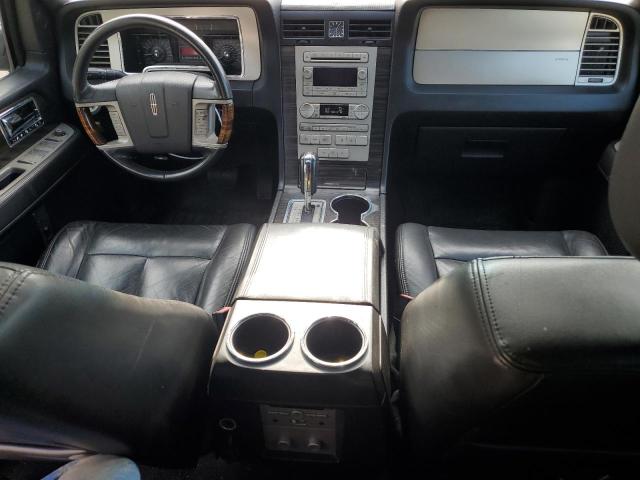 5LMFU28537LJ15462 - 2007 LINCOLN NAVIGATOR შავი ფოტო 8