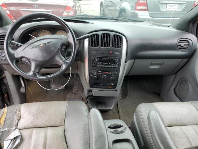 2C4GP54LX4R538275 - 2004 CHRYSLER TOWN & COU TOURING GRAY photo 8