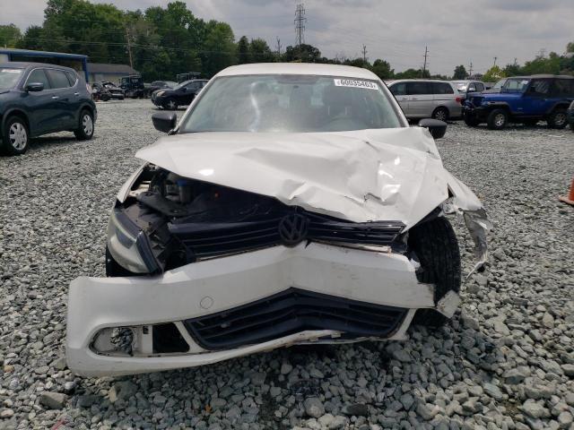 3VW2K7AJ7DM220495 - 2013 VOLKSWAGEN JETTA BASE أبيض صورة 5