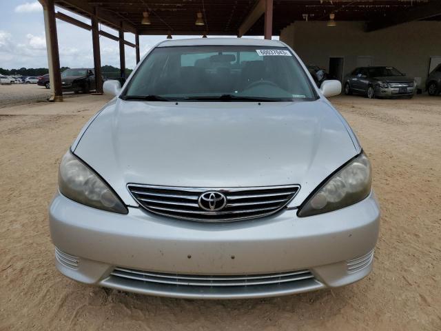 4T1BE32K15U542990 - 2005 TOYOTA CAMRY LE SILVER photo 5