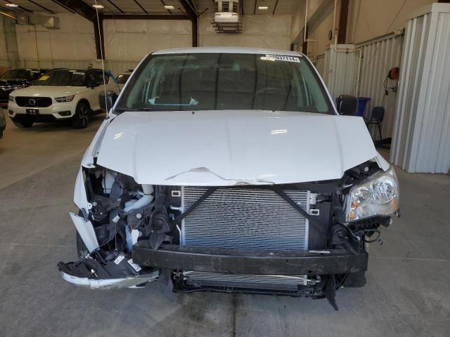 2C4RDGBG5LR228486 - 2020 DODGE GRAND CARA SE WHITE photo 5