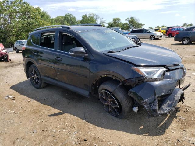 2T3JFREV0HW649428 - 2017 TOYOTA RAV4 SE BLACK photo 4